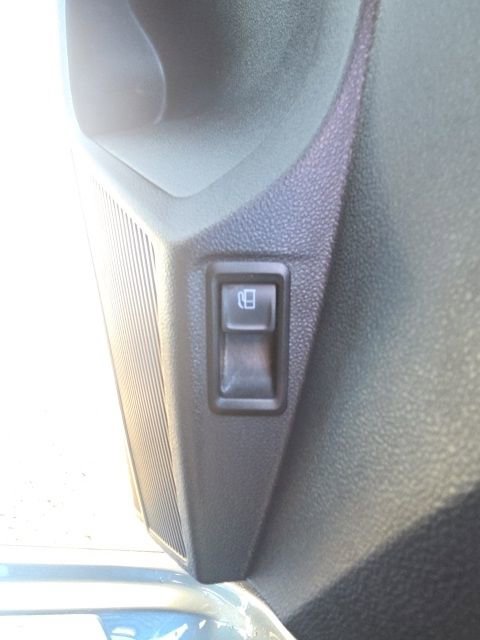 Used 2022 Volkswagen Taos SE image 19