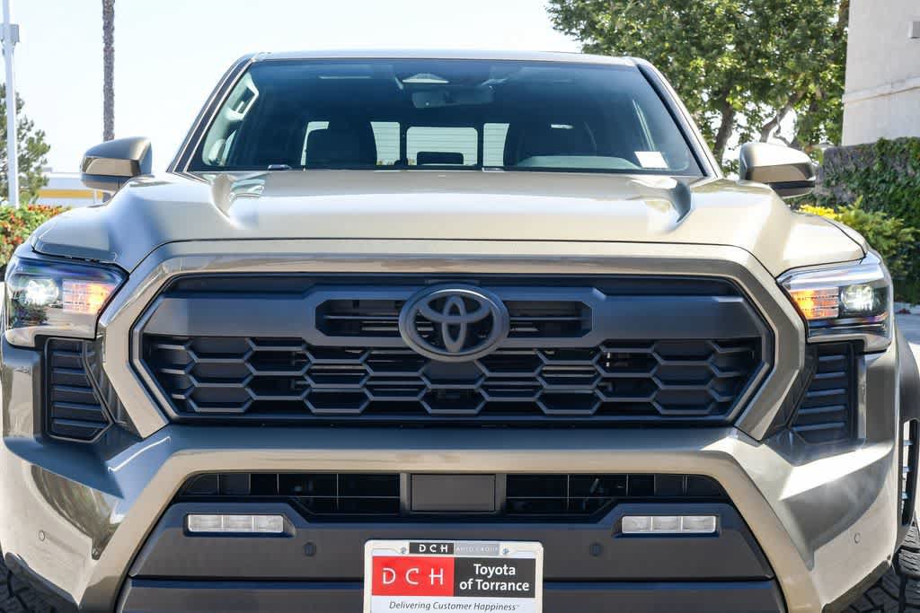 Used 2024 Toyota Tacoma TRD Off-Road w/ TRD Off Road Upgrade Package AWD/4WD image 6