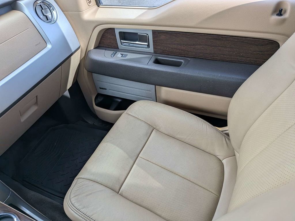 Used 2013 Ford F150 Lariat w/ Luxury Equipment Group image 15