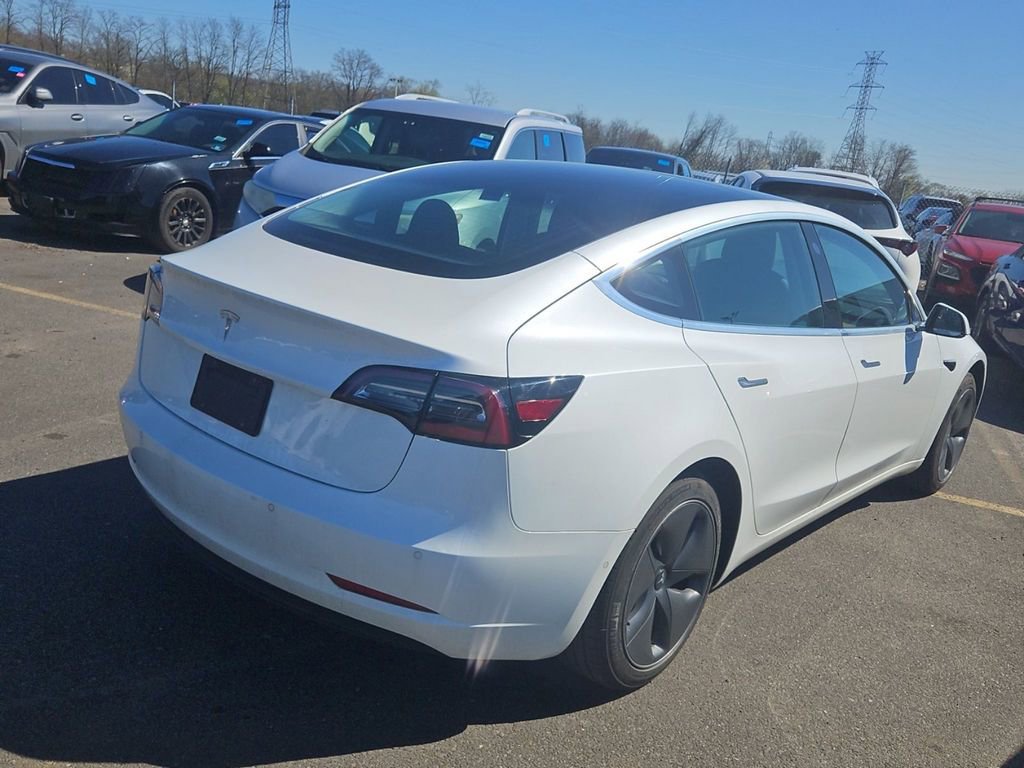 Used 2020 Tesla Model 3 Standard Range Plus RWD image 4