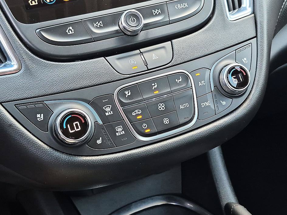 Used 2024 Chevrolet Malibu LT FWD image 24