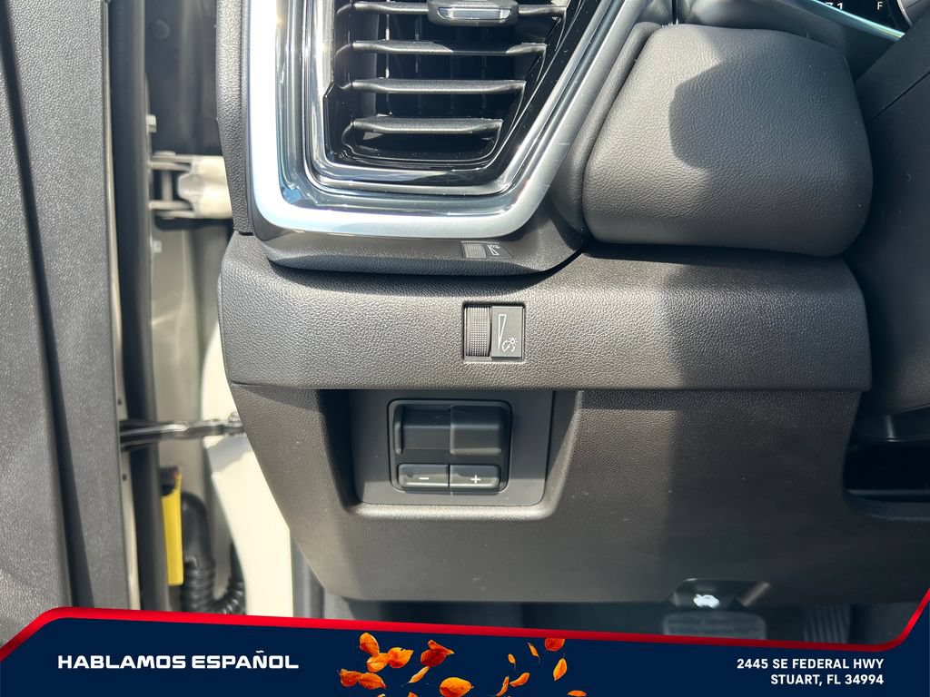New 2026 GMC Canyon Elevation w/ Convenience Package RWD image 24