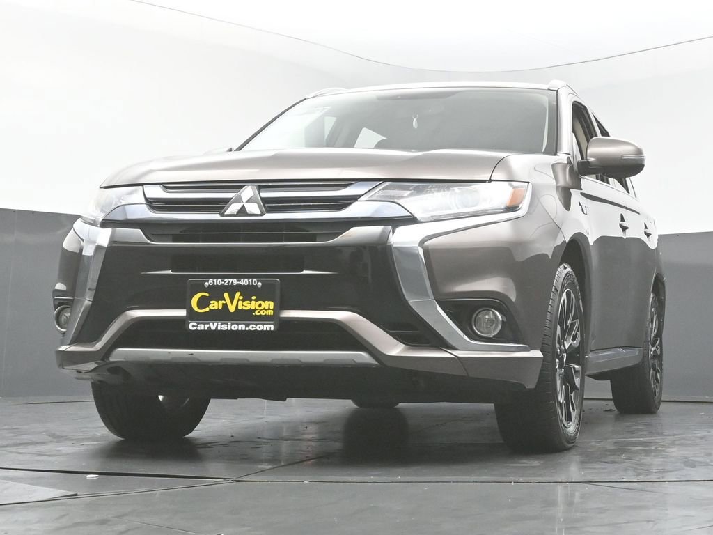 Used 2018 Mitsubishi Outlander SEL image 46