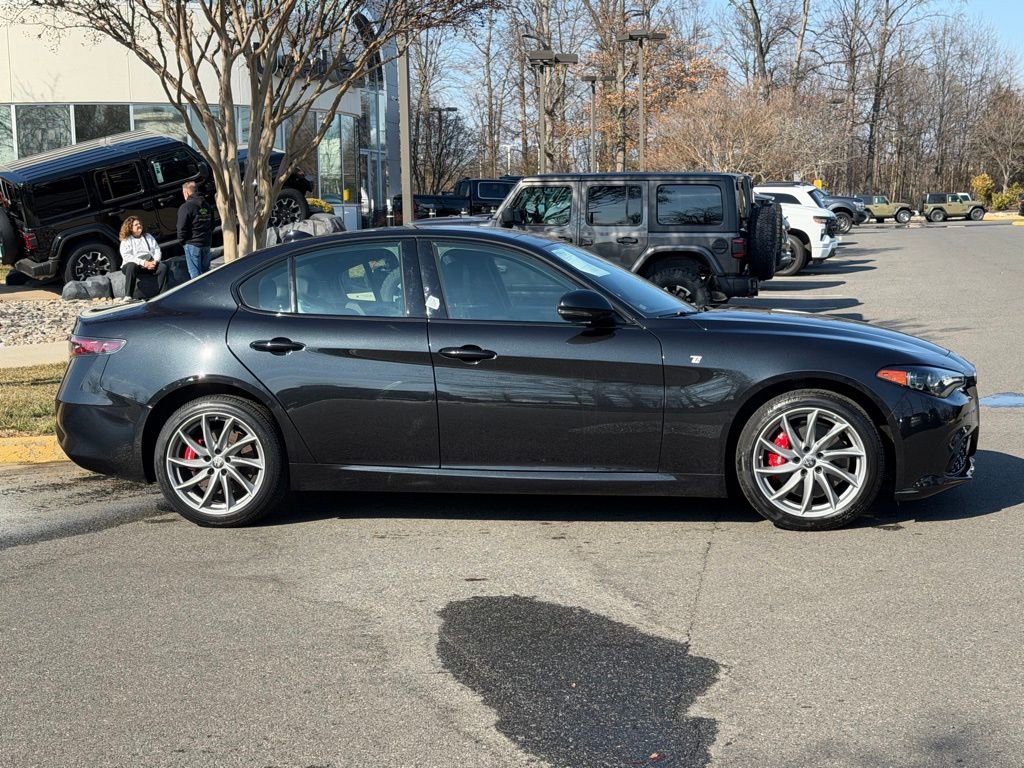 Used 2024 Alfa Romeo Giulia Ti image 5