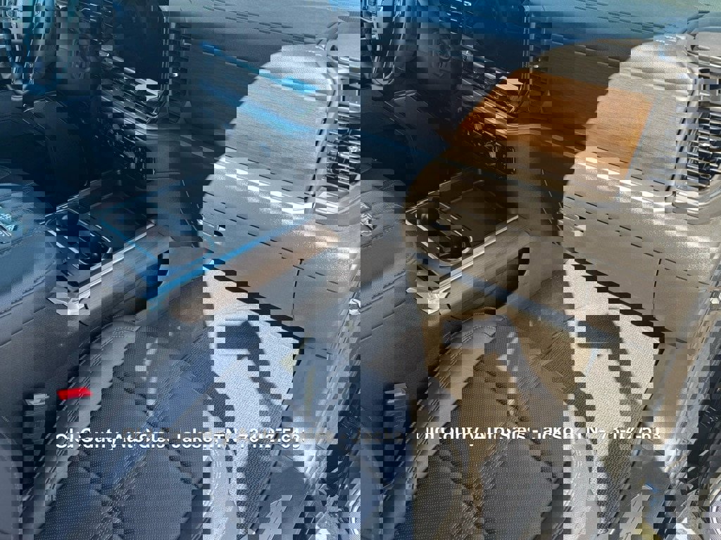 Used 2025 Chevrolet Silverado 2500 High Country w/ Midnight Edition image 53