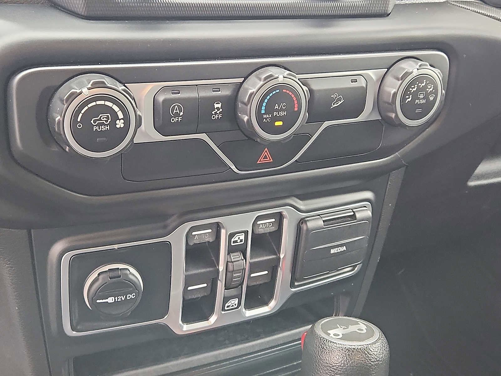 Used 2019 Jeep Wrangler Unlimited Sport S AWD/4WD image 15