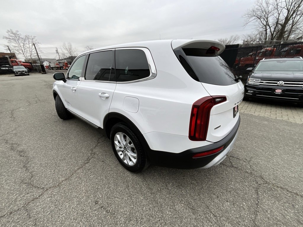 Used 2022 Kia Telluride LX image 3
