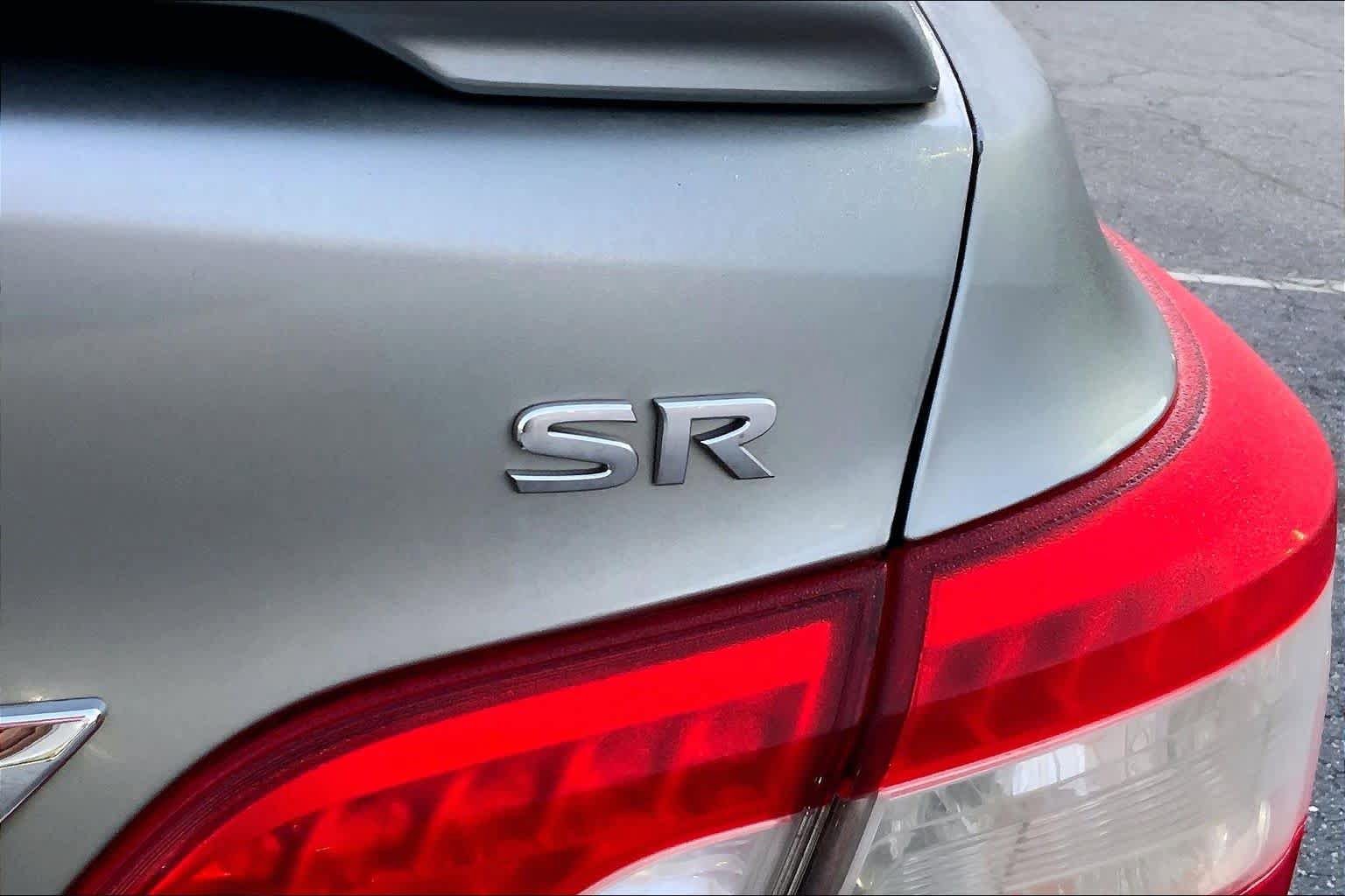 Used 2014 Nissan Sentra SR w/ SR Driver Package FWD image 10