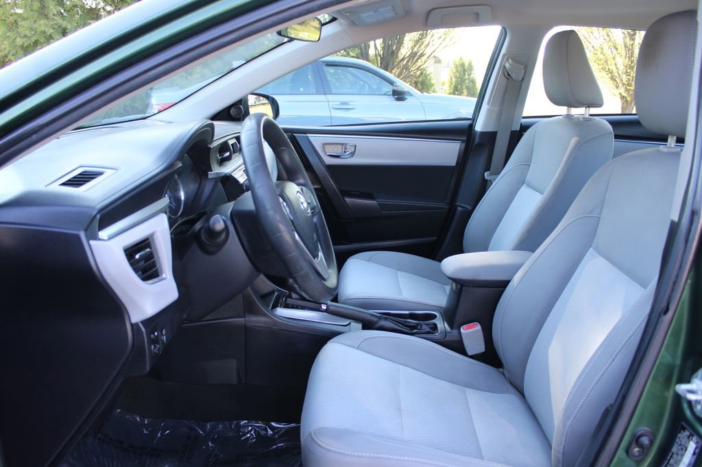 Used 2016 Toyota Corolla LE image 11