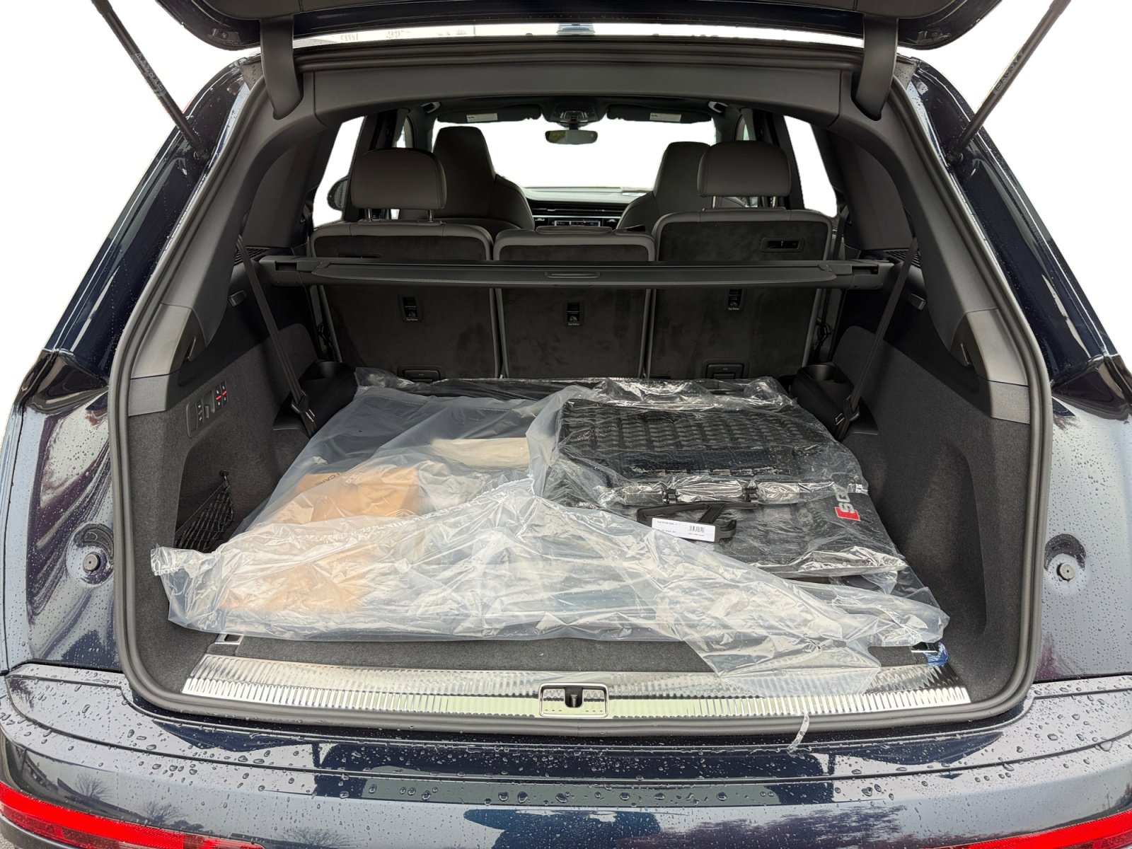 New 2026 Audi SQ7 Prestige image 17