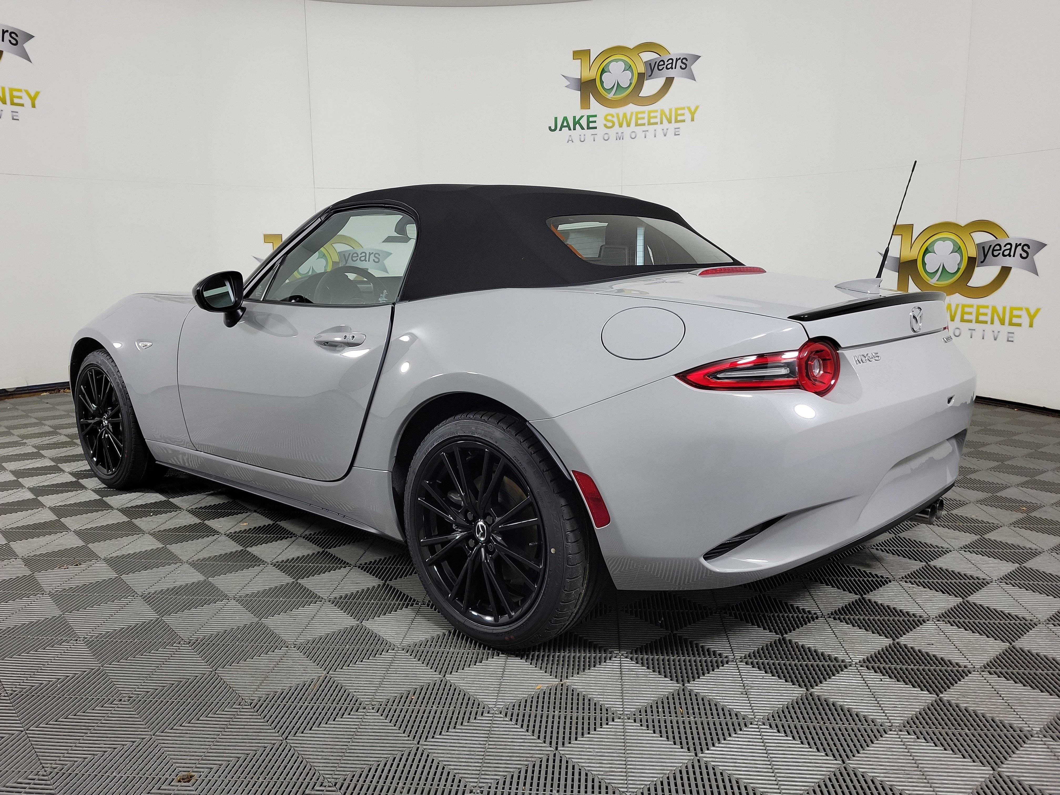 New 2025 MAZDA MX-5 Miata Club w/ Weather Package image 6