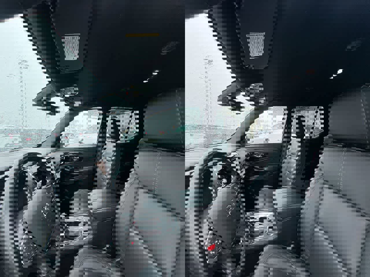 Used 2023 Chevrolet Traverse RS image 22