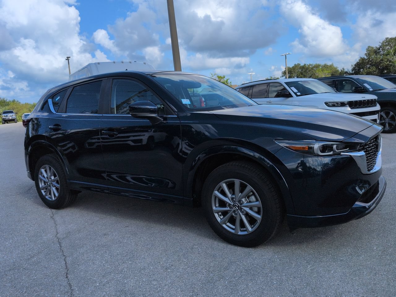 Used 2025 MAZDA CX-5 AWD 2.5 S w/ Preferred Package image 2