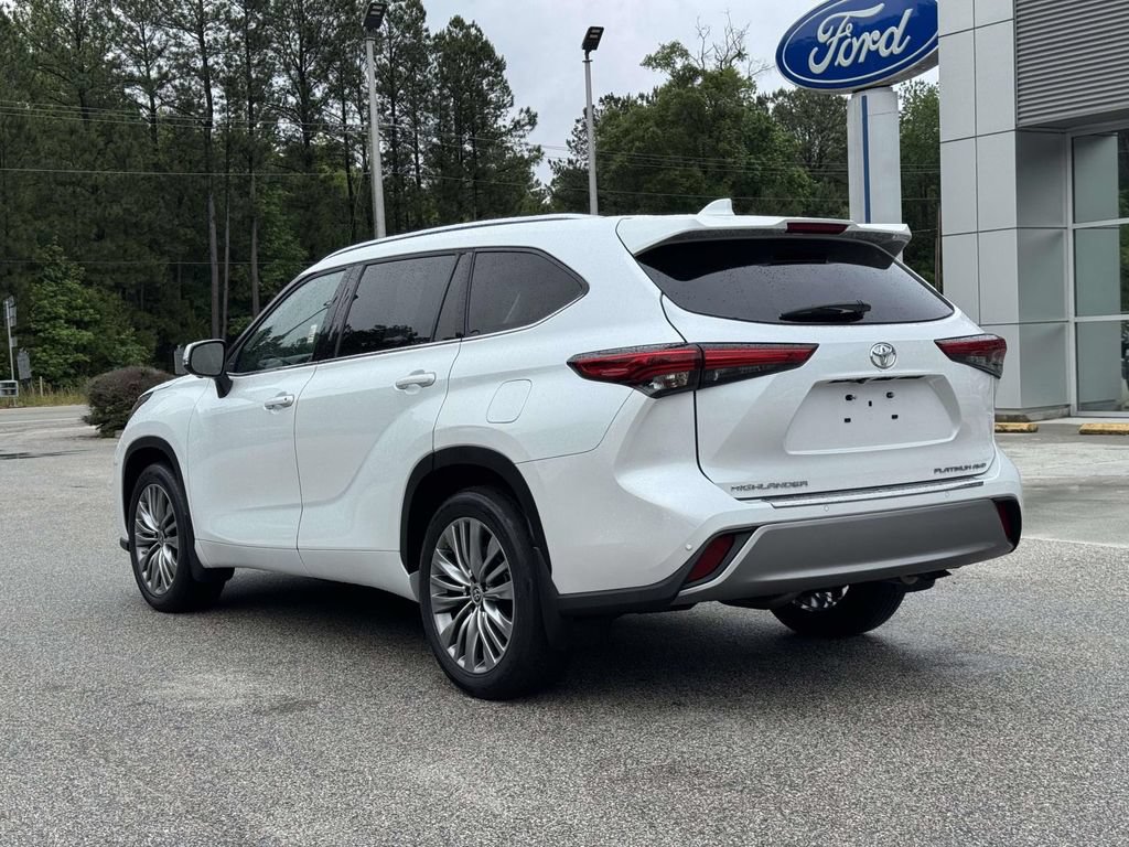 Used 2023 Toyota Highlander Platinum AWD/4WD image 26