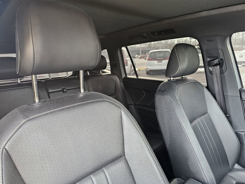 Used 2024 Volkswagen Tiguan SE R-Line image 39