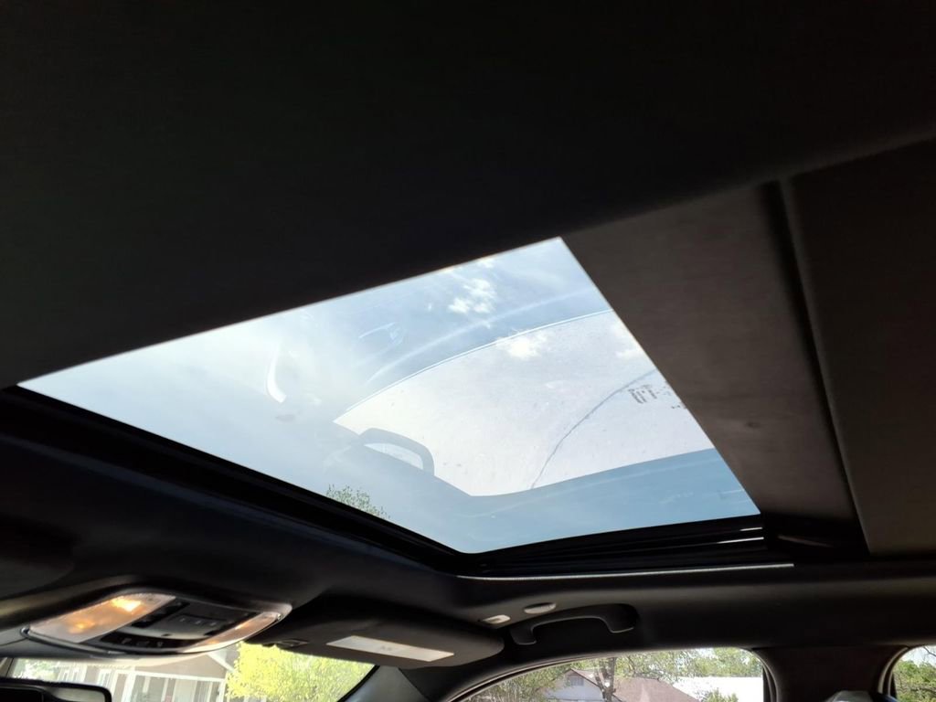 Used 2021 Jeep Grand Cherokee Limited w/ Luxury Group II image 16