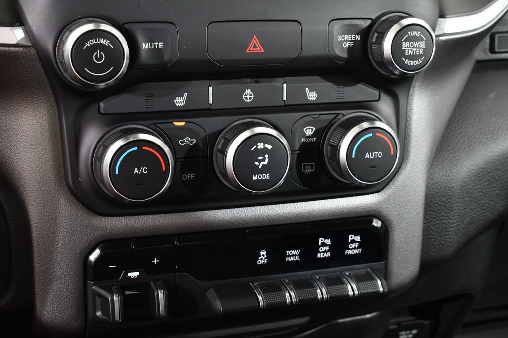 Used 2019 RAM 1500 Big Horn AWD/4WD image 32
