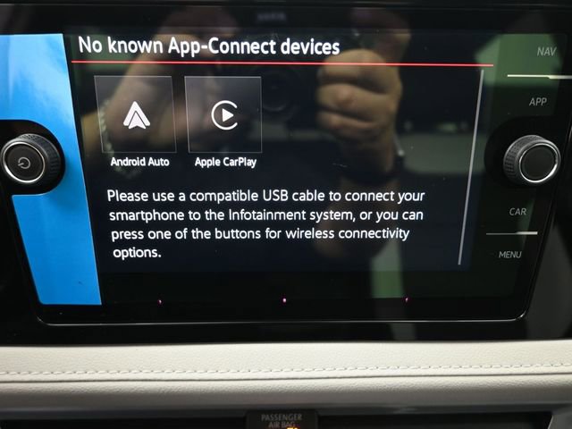 New 2026 Volkswagen Taos SEL image 7