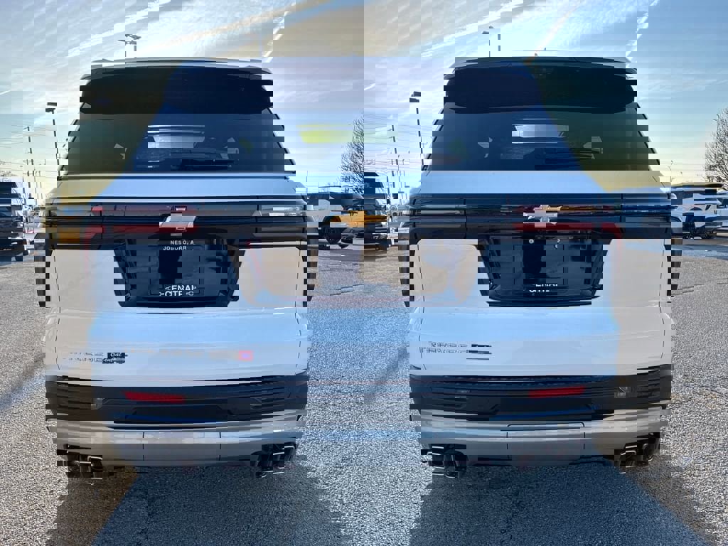 New 2026 Chevrolet Traverse LT w/ Sun and Wheel Package image 5