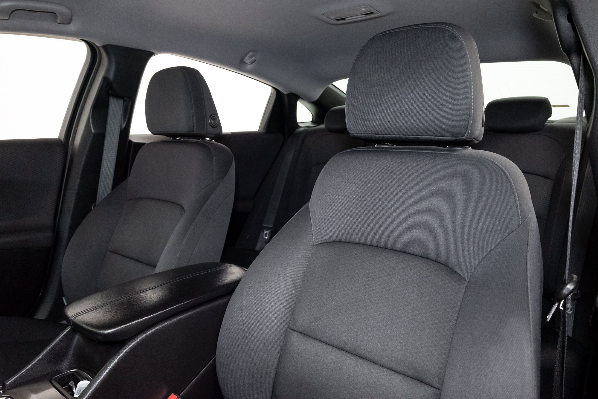 Used 2016 Chevrolet Malibu LT FWD image 11