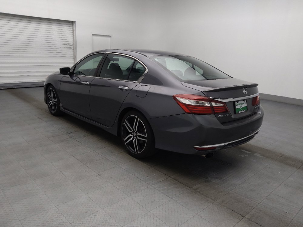 Used 2017 Honda Accord Sport image 3