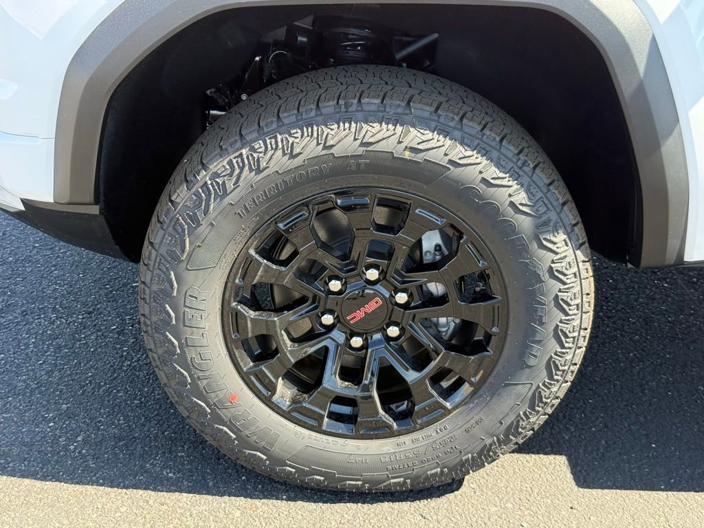 New 2026 GMC Canyon Elevation w/ Convenience Package image 10