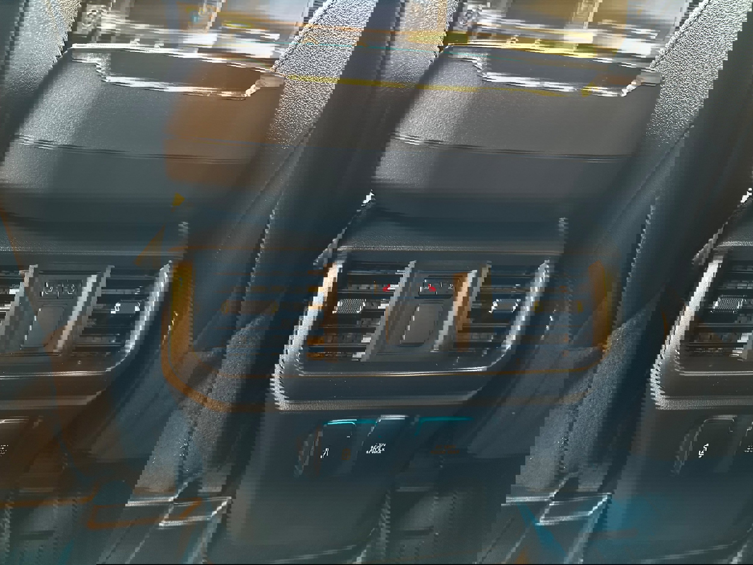 Used 2023 Ford F150 Lariat w/ Equipment Group 502A High image 14