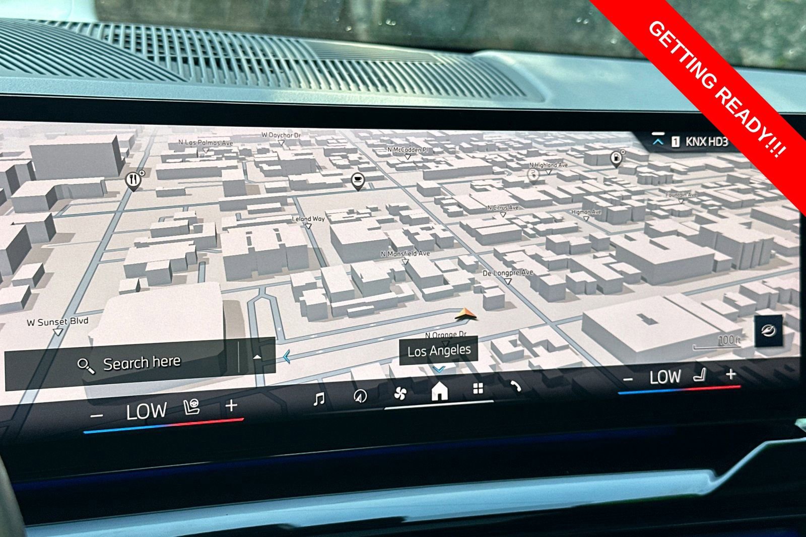 Used 2025 BMW i5 eDrive40i w/ M Sport Package image 18