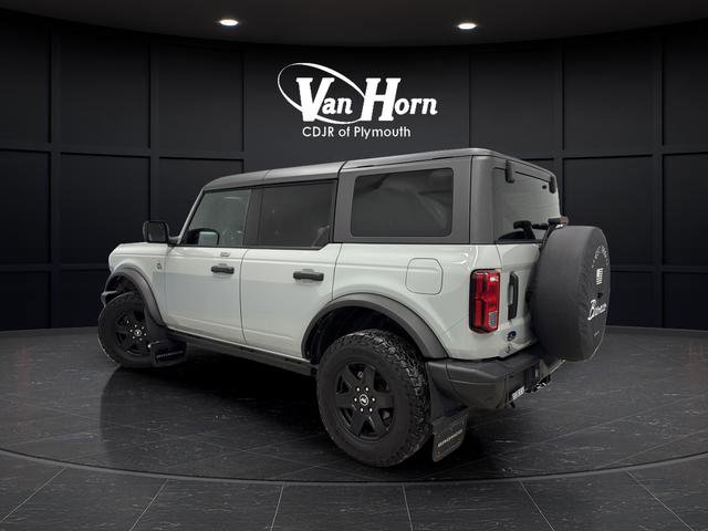 Used 2022 Ford Bronco Black Diamond image 3