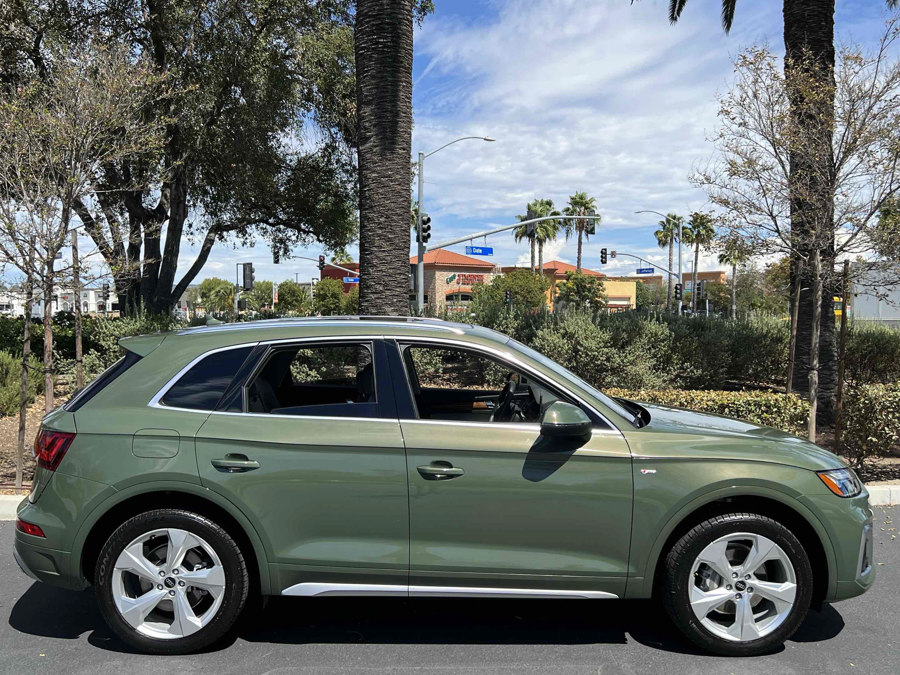 Used 2023 Audi Q5 2.0T Premium Plus AWD/4WD image 18