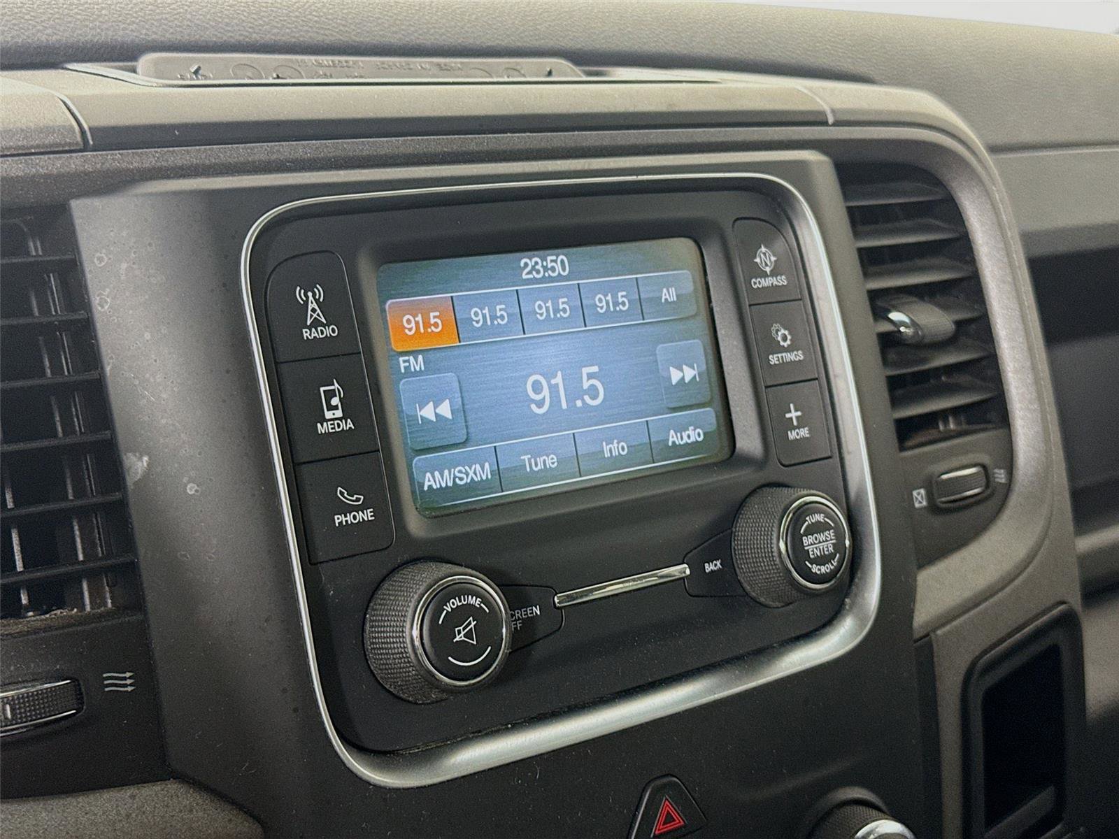 Used 2018 RAM 1500 Express RWD image 7