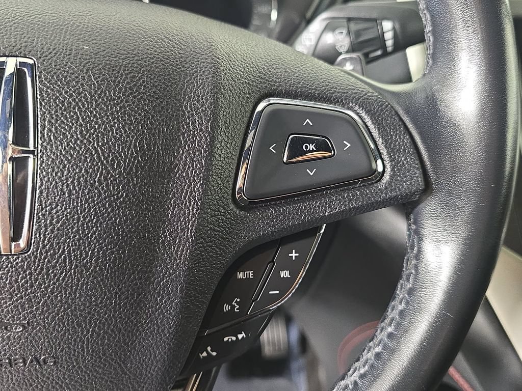 Used 2018 Lincoln MKC Black Label w/ Lincoln MKC Climate Package AWD/4WD image 14