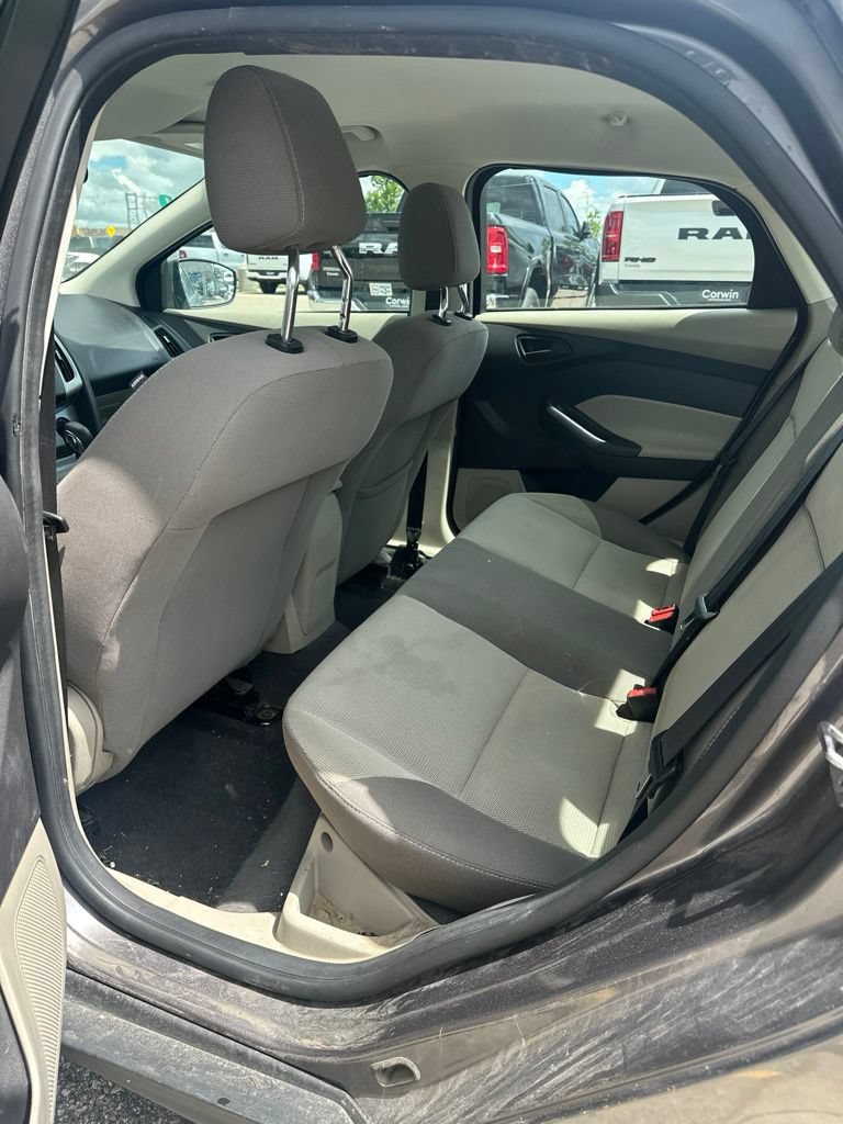 Used 2012 Ford Focus SE FWD image 13