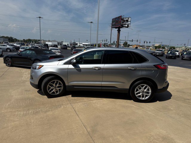 Used 2024 Ford Edge SEL image 7