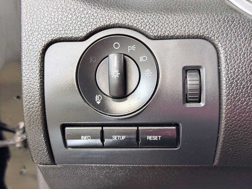 Used 2010 Ford Mustang GT RWD image 33