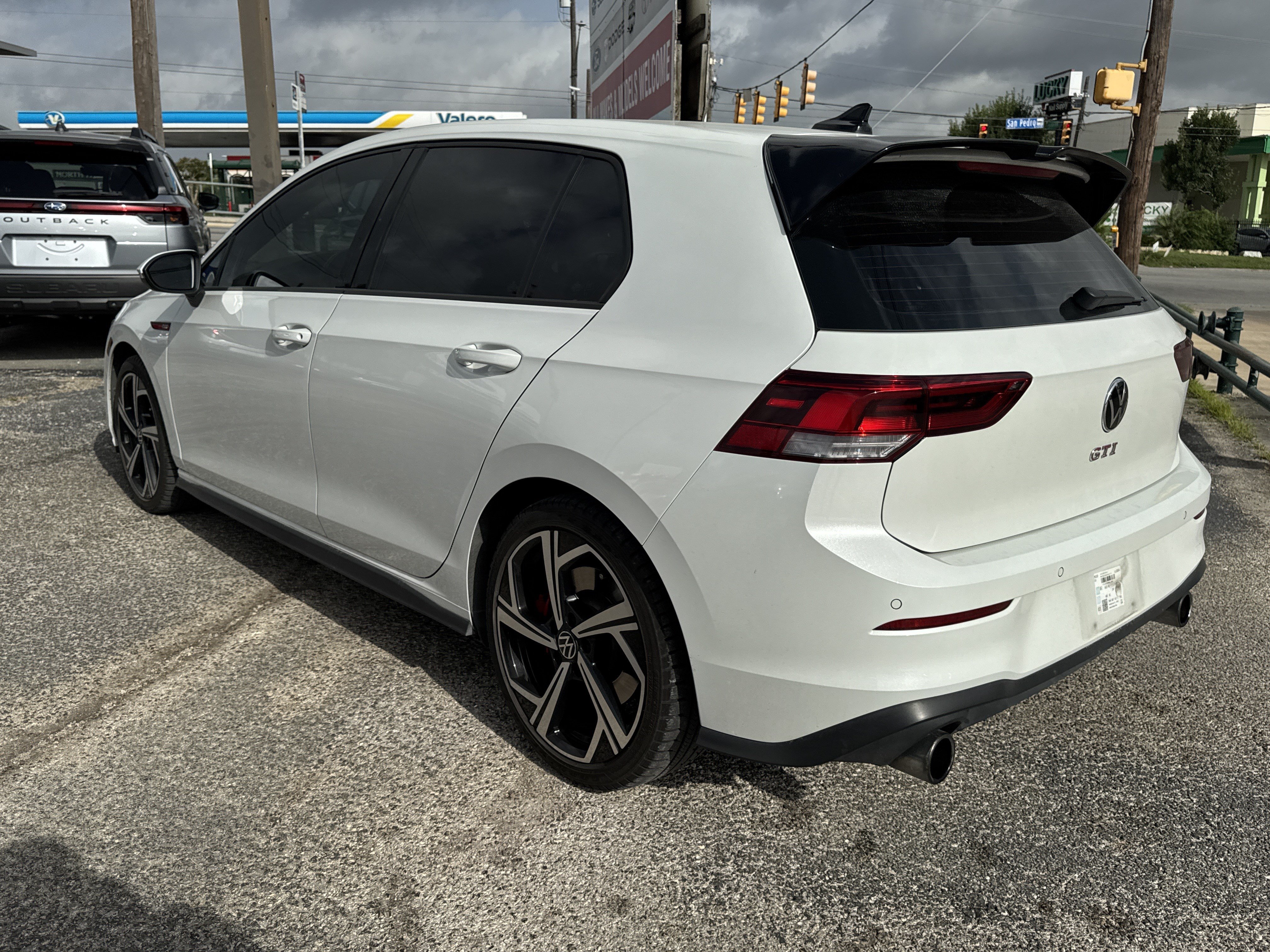 Used 2024 Volkswagen GTI SE FWD image 5
