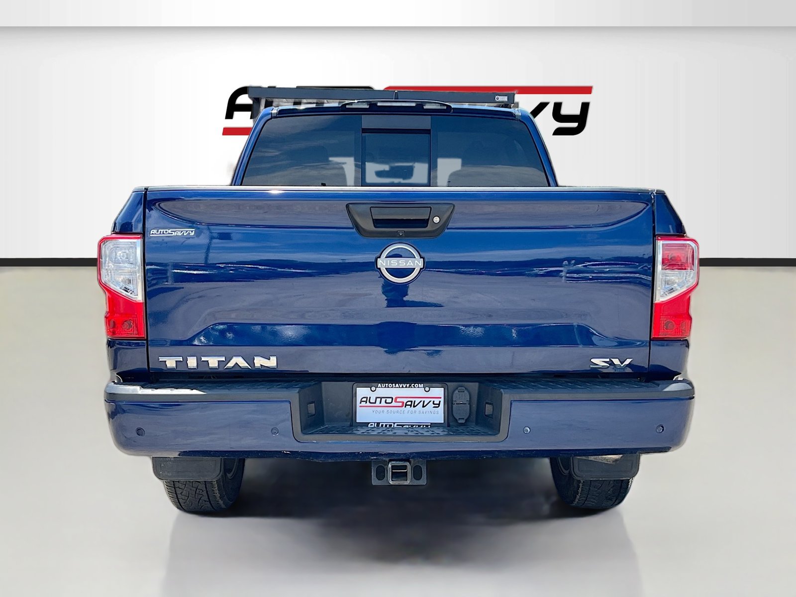 Used 2023 Nissan Titan SV w/ SV Convenience Package RWD image 6