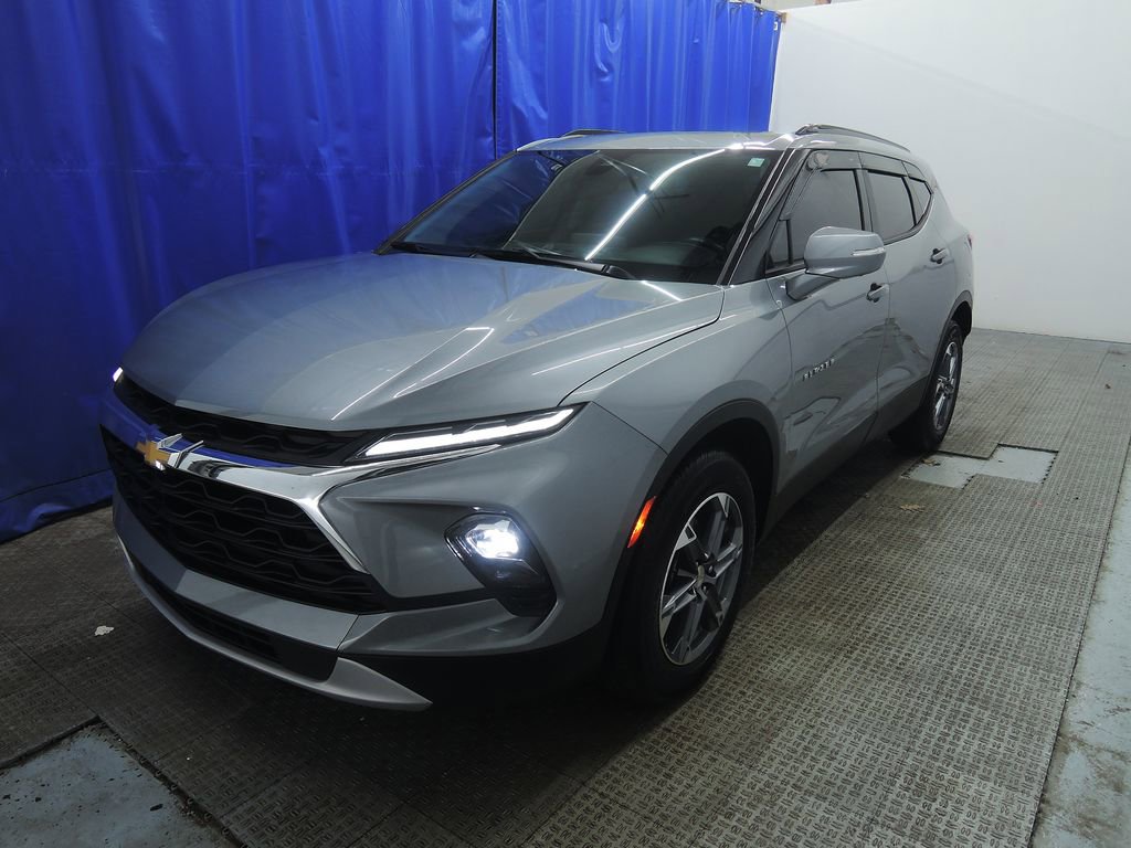 Used 2024 Chevrolet Blazer LT w/ Sound & Technology Package image 3