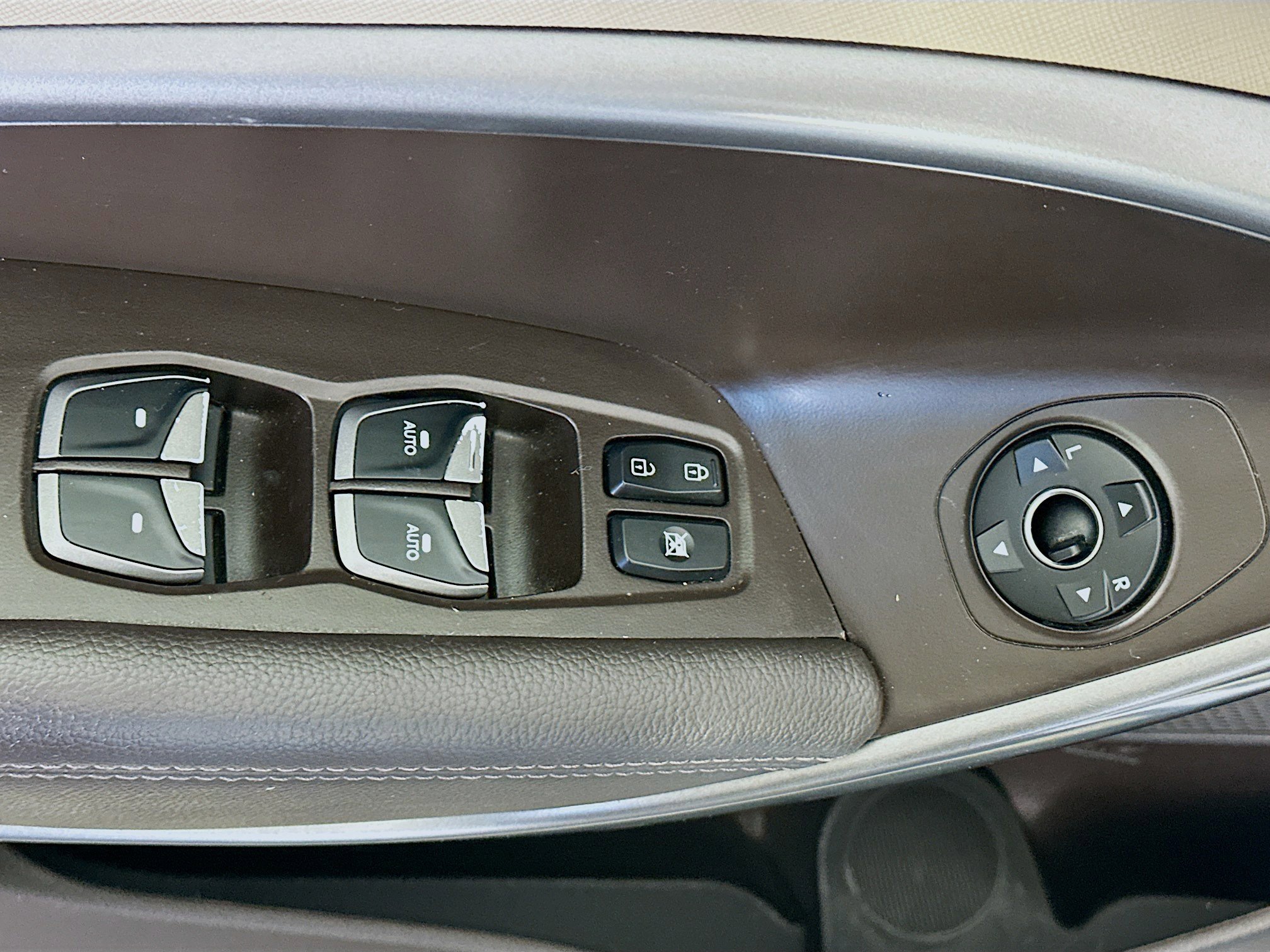 Used 2018 Hyundai Santa Fe Sport FWD image 15