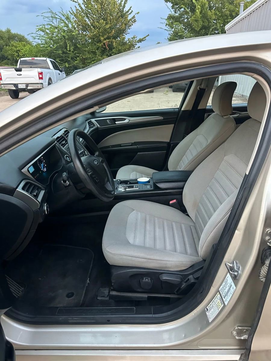 Used 2017 Ford Fusion S image 9