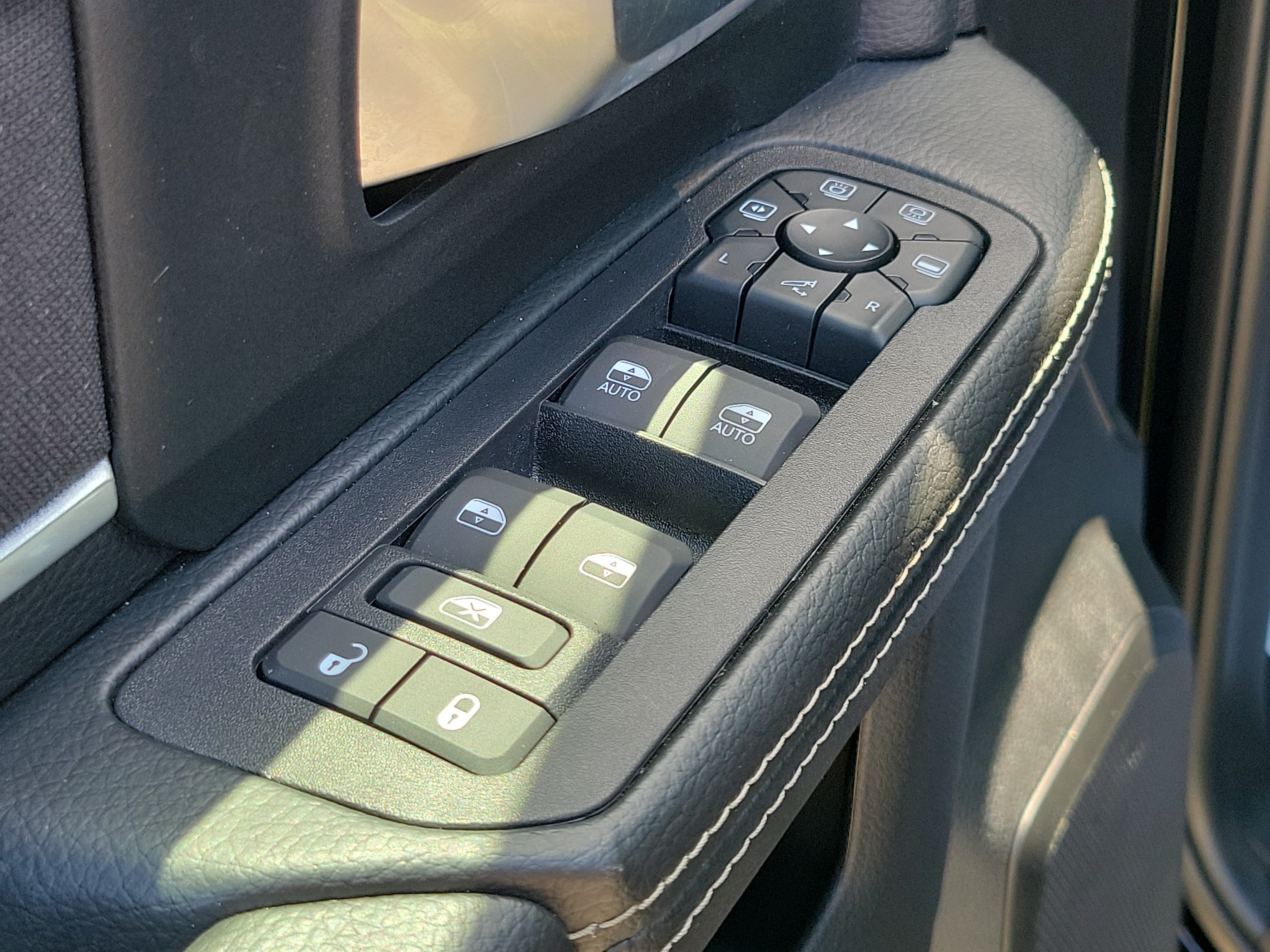 Used 2026 RAM 2500 Big Horn AWD/4WD image 15