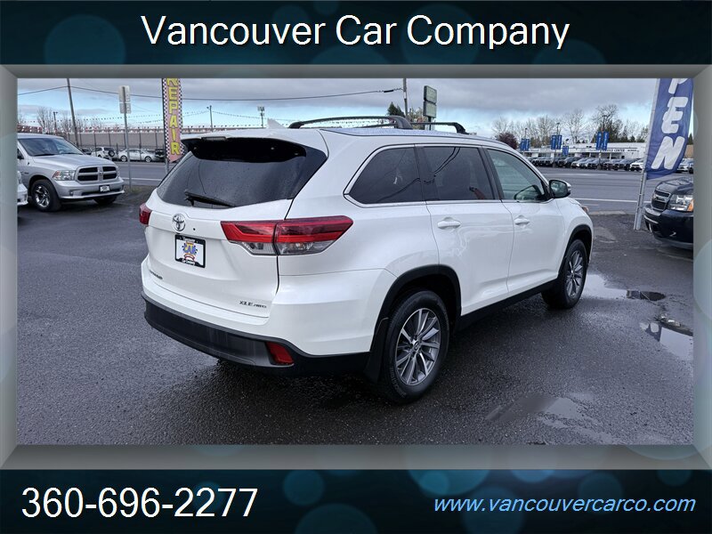 Used 2019 Toyota Highlander XLE AWD/4WD image 7