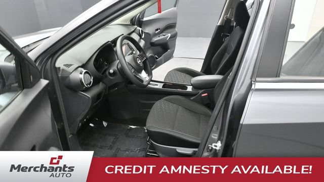 Used 2024 Nissan Kicks SV w/ Interior Electronics Package FWD image 15