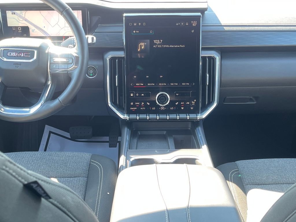 Used 2025 GMC Acadia Elevation image 22