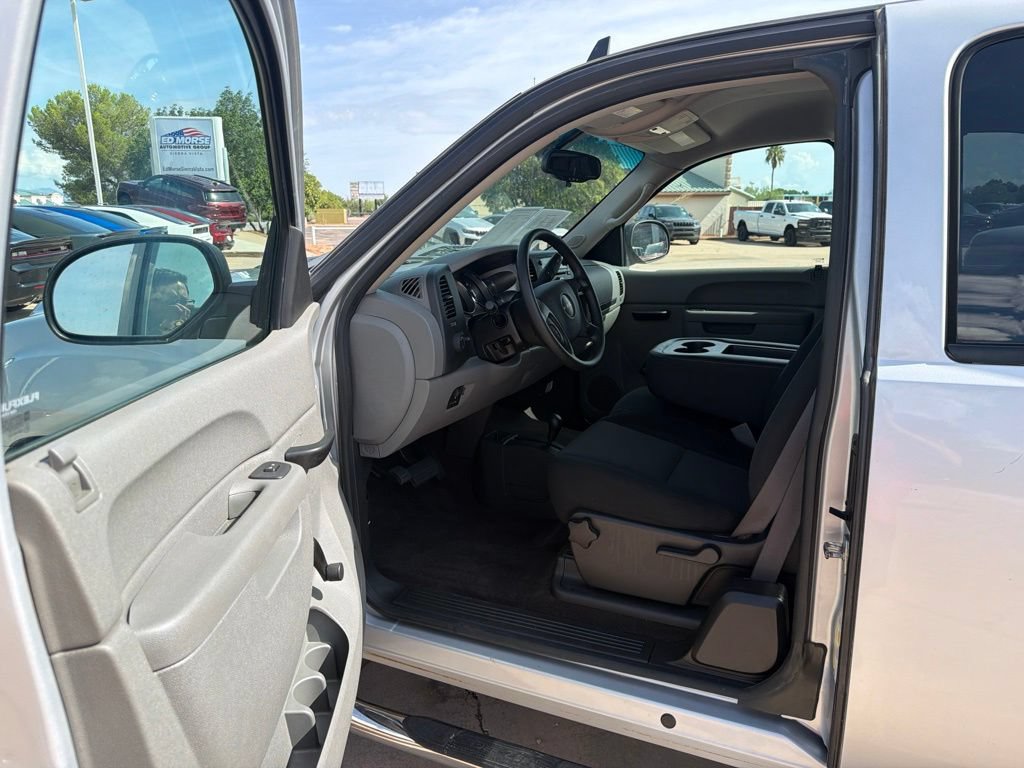 Used 2013 GMC Sierra 2500 W/T w/ Work Truck Preferred Package AWD/4WD image 6