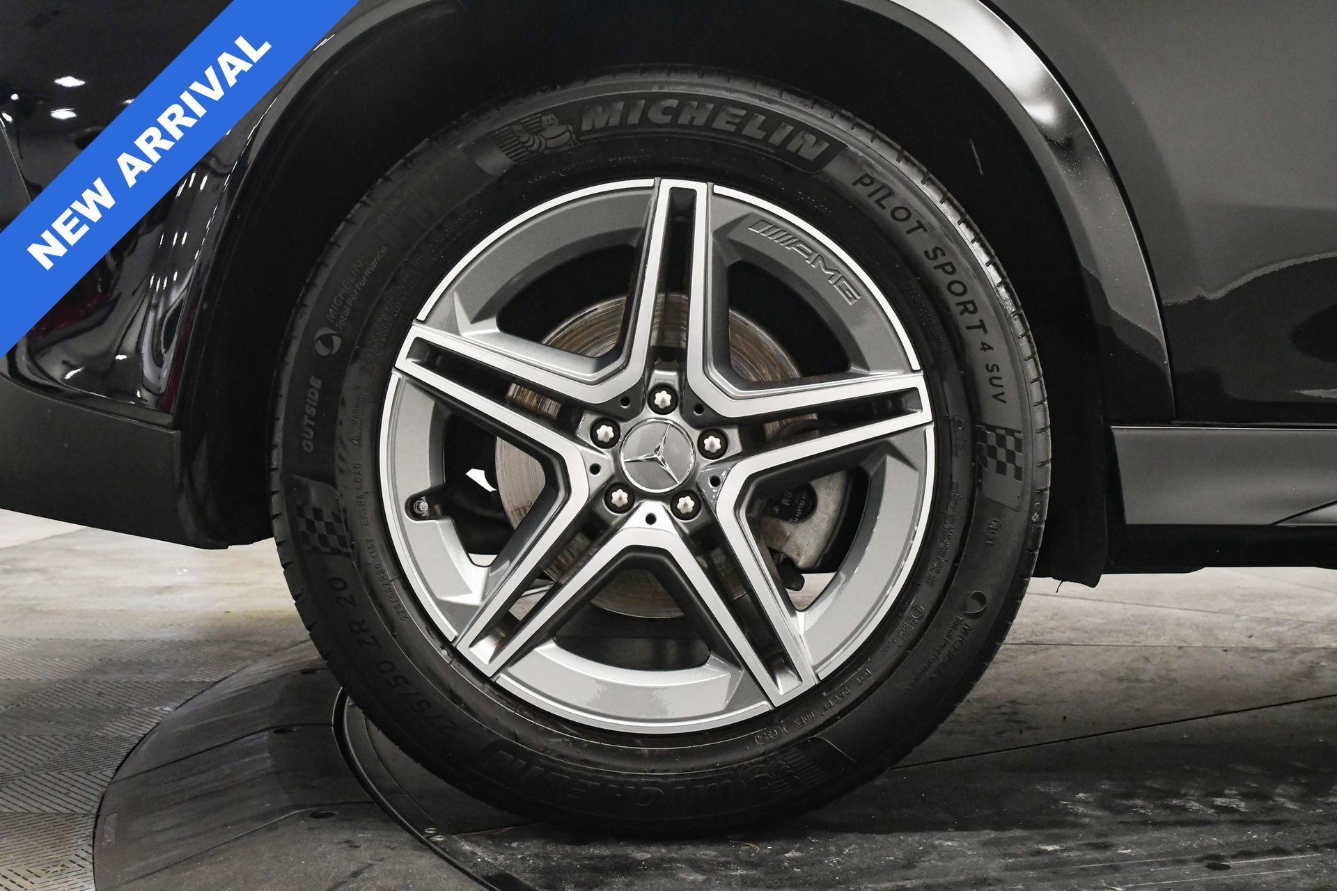 Used 2025 Mercedes-Benz GLE 53 AMG 4MATIC image 33