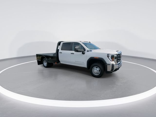 New 2025 GMC Sierra 3500 Pro w/ Convenience Package AWD/4WD image 2