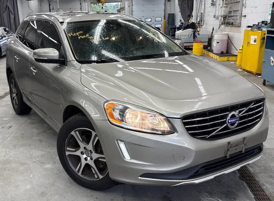 Used 2015 Volvo XC60 T6 AWD/4WD image 1