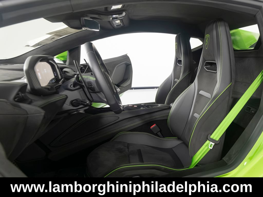 Used 2026 Lamborghini Temerario AWD/4WD image 34