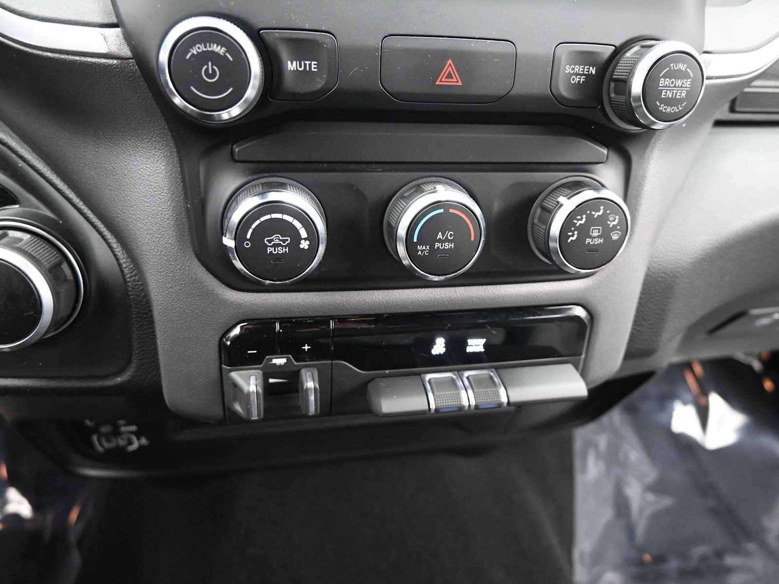 Used 2024 RAM 2500 Big Horn image 18